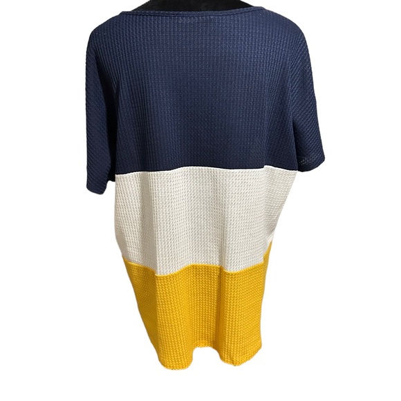 Tri-colored Entro blouse - Picture 4 of 4